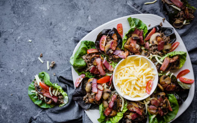 Low-carb bacon cheeseburger wraps