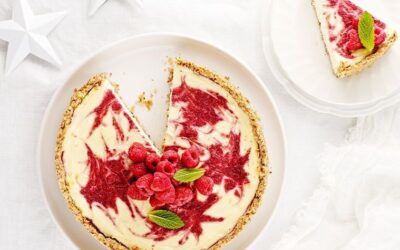 Sugar-free Christmas berry cheesecake